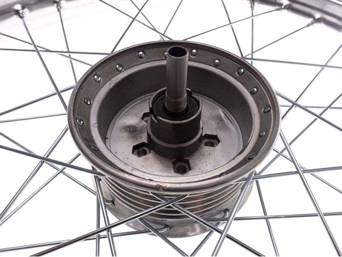 19 inch velg spaakwiel voor Tomos 2L / 3L chroom A-kwaliteit product