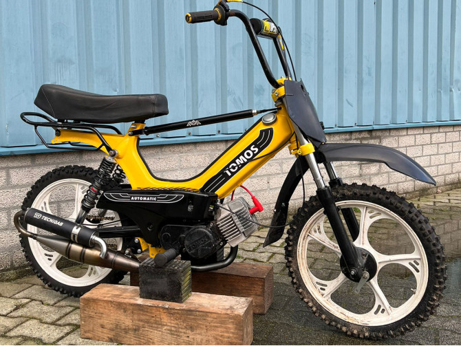 Sticker Tomos A3 MS Automatic wit / zwart set + gratis sticker product