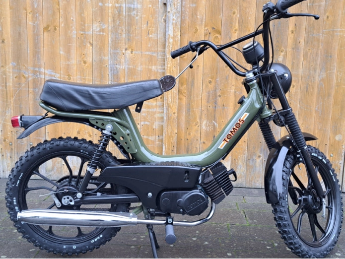 トモス　TOMOS フロントフォーク左右　A35 Front fender Tomos A35 new model black replica primer