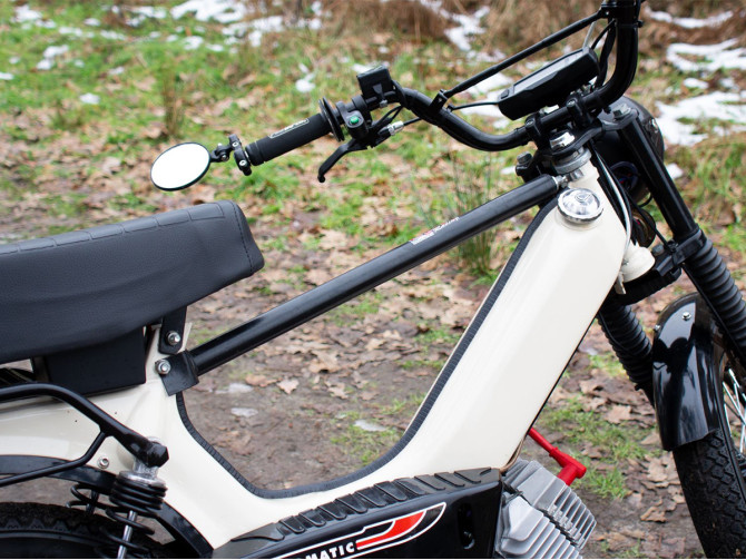 Edge tank / frame universal rubber black  product