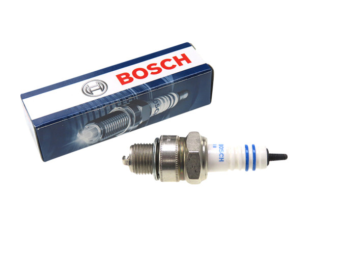 Spark plug Bosch W7AC (similair as B6HS) product