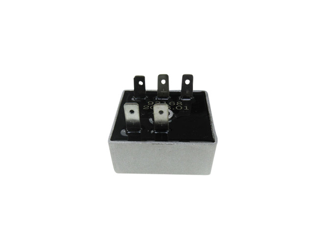 Voltage Regulator 12 volt 5-pins 100W + horn MVT product