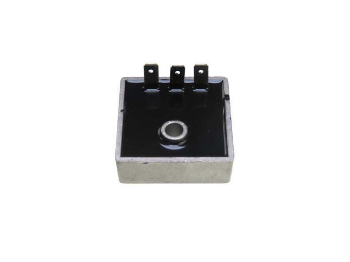 Voltage regulator 6 volt 3-pins AC (without battery)