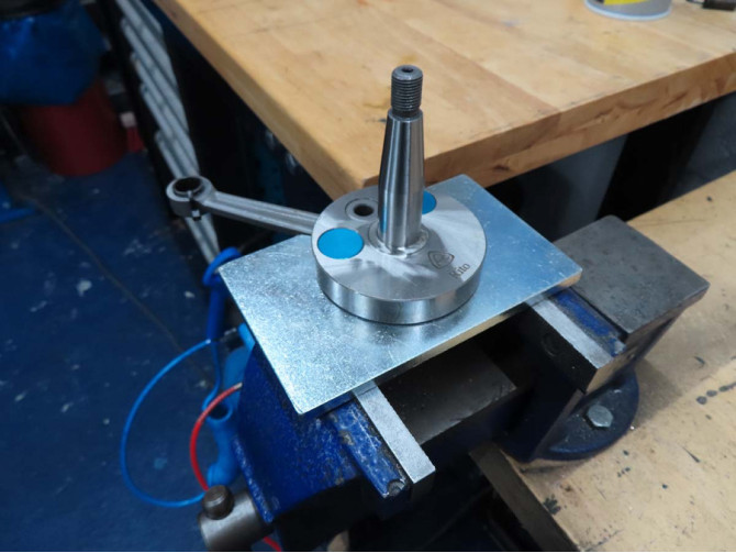 Crankshaft support plate Tomos / universal product