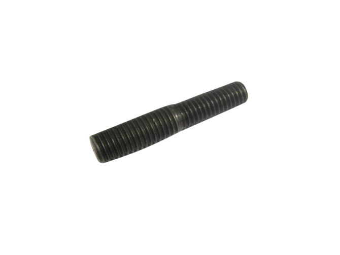 Exhaust studs M6 > M7 35mm for repair hardened  product