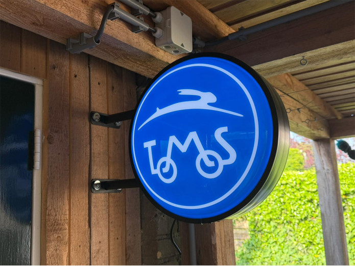 LED lichtbord Sign Tomos 40cm rond zwart