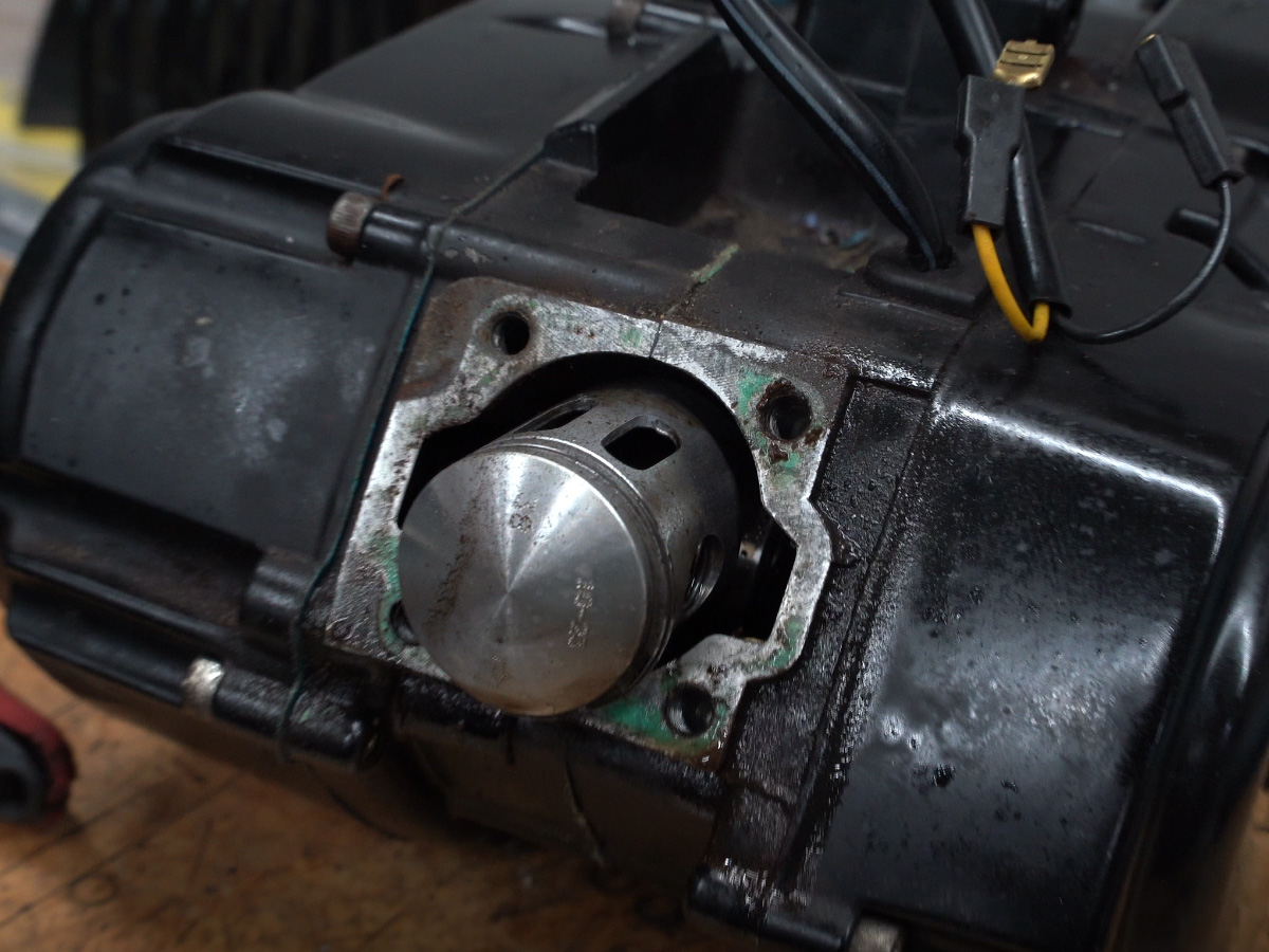 Cylinder removed so the crankcase and studs can be inspected